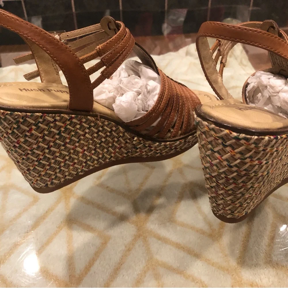 NWOT Hush Puppies Brown Multi-Color Woven Wedges